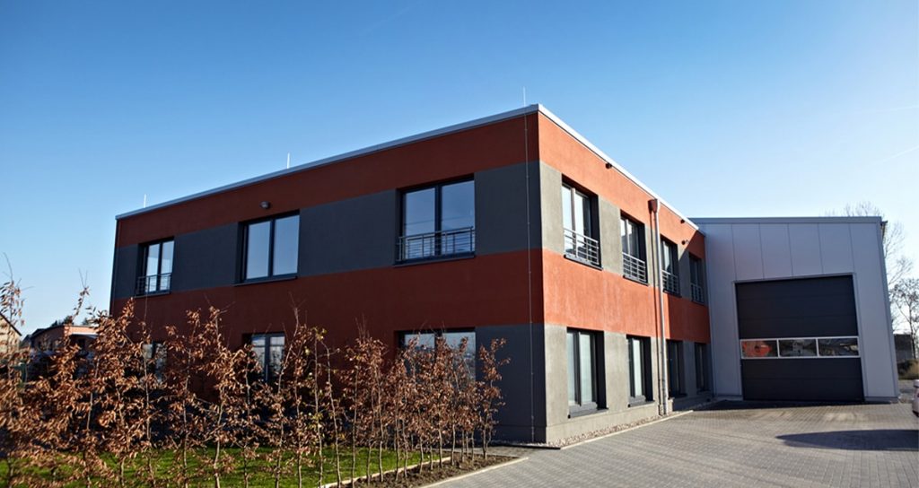 Lagerhalle mit zwei Büroeinheiten in Köln